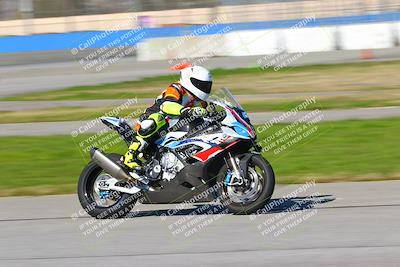 media/Jan-20-2023-Fastrack Riders (Fri) [[f2ad32aba3]]/Private/session 4 turn 6/